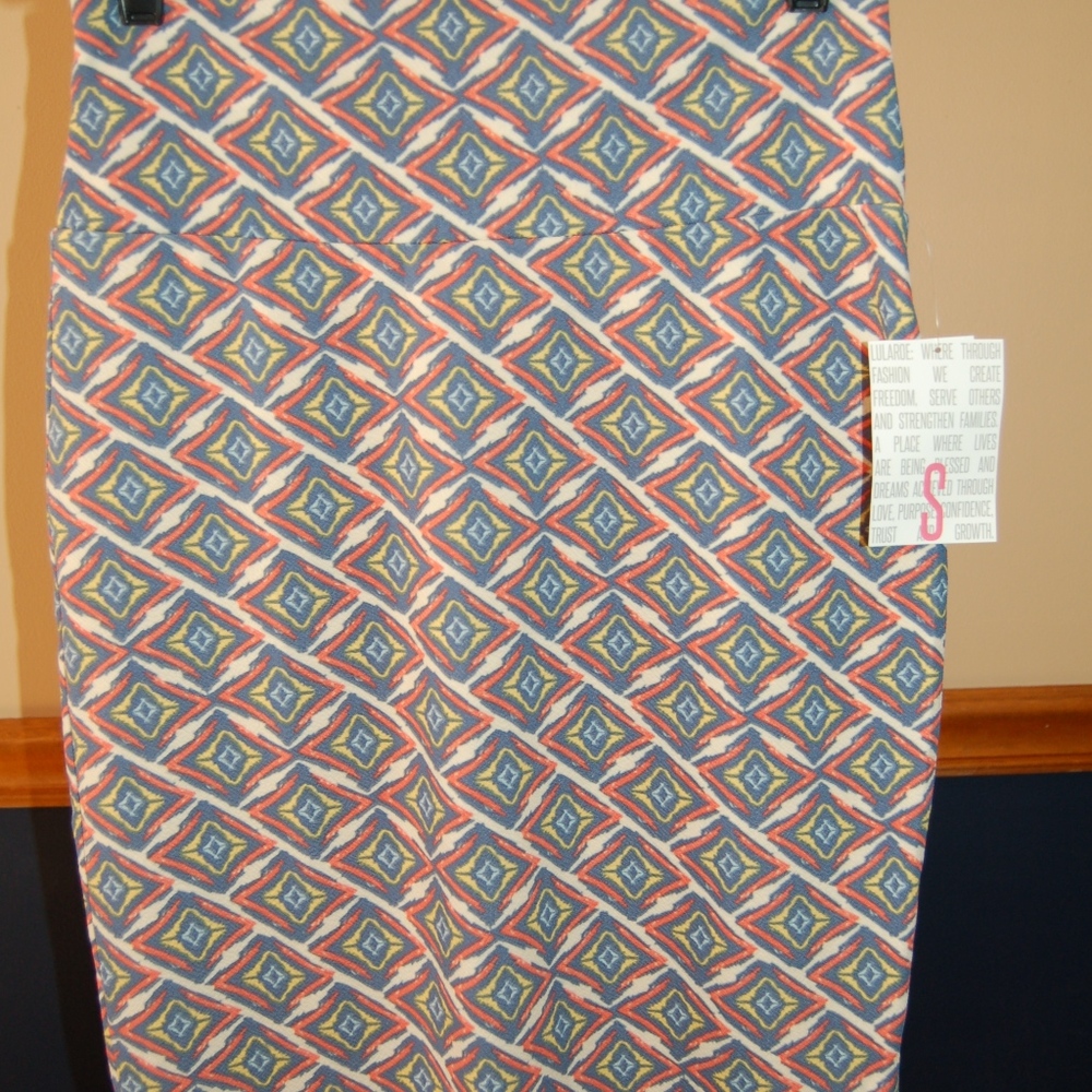 Cassie Lularoe Skirt